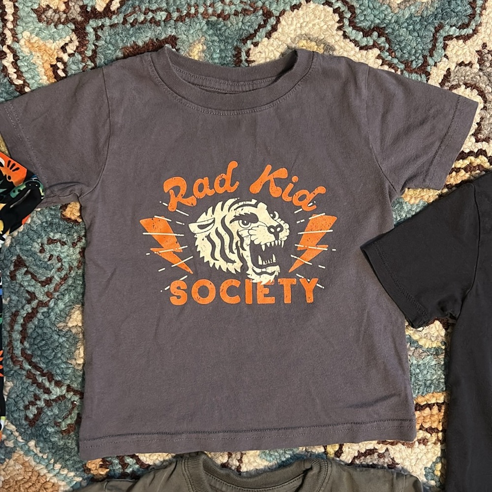 2T Bundle of FIVE items! Old Navy, H&M, Spirit Kids - Picture 4 of 8